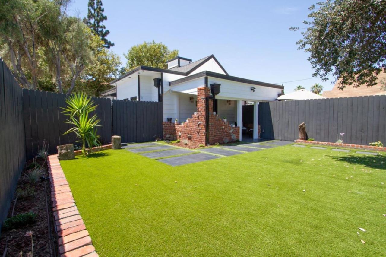 Dreamy Farmhouse In Studio City ロサンゼルス エクステリア 写真