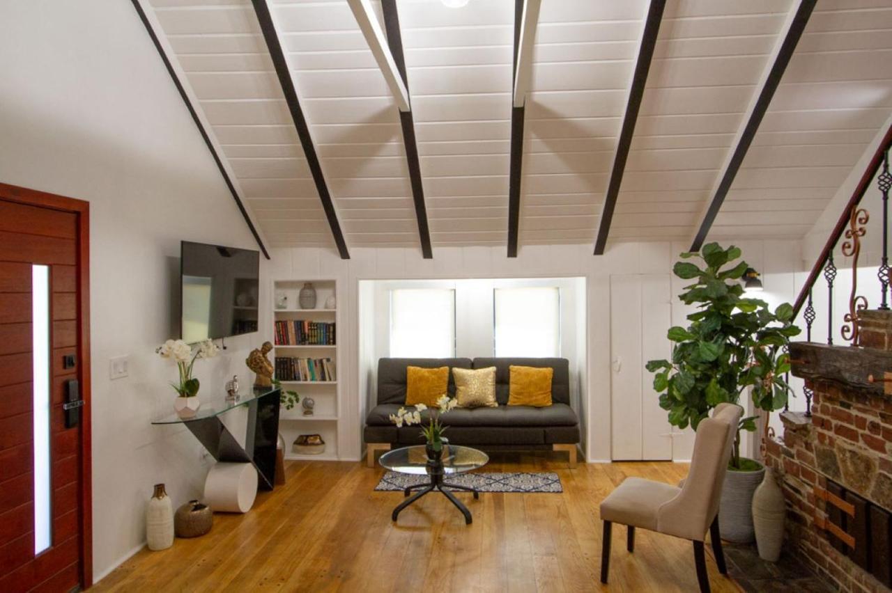 Dreamy Farmhouse In Studio City ロサンゼルス エクステリア 写真