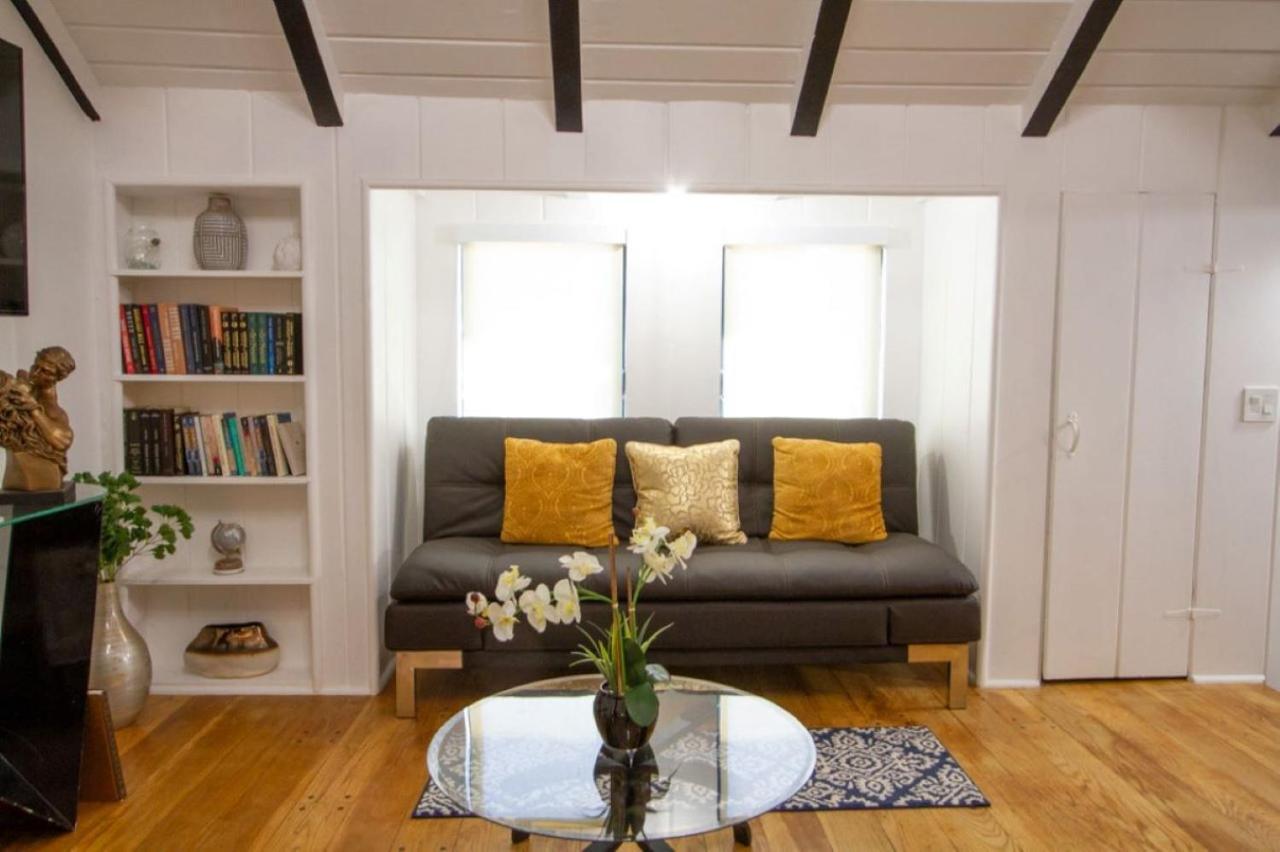 Dreamy Farmhouse In Studio City ロサンゼルス エクステリア 写真