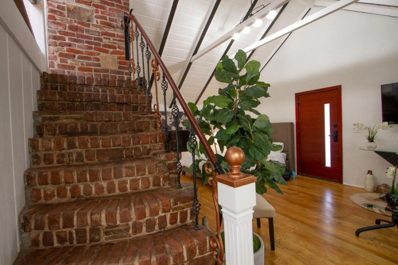 Dreamy Farmhouse In Studio City ロサンゼルス エクステリア 写真