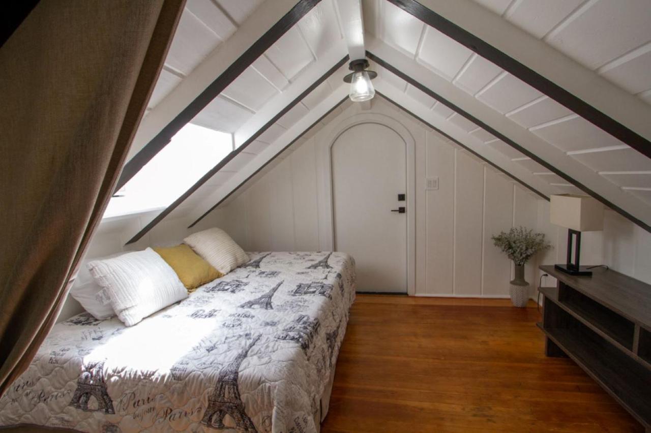 Dreamy Farmhouse In Studio City ロサンゼルス エクステリア 写真
