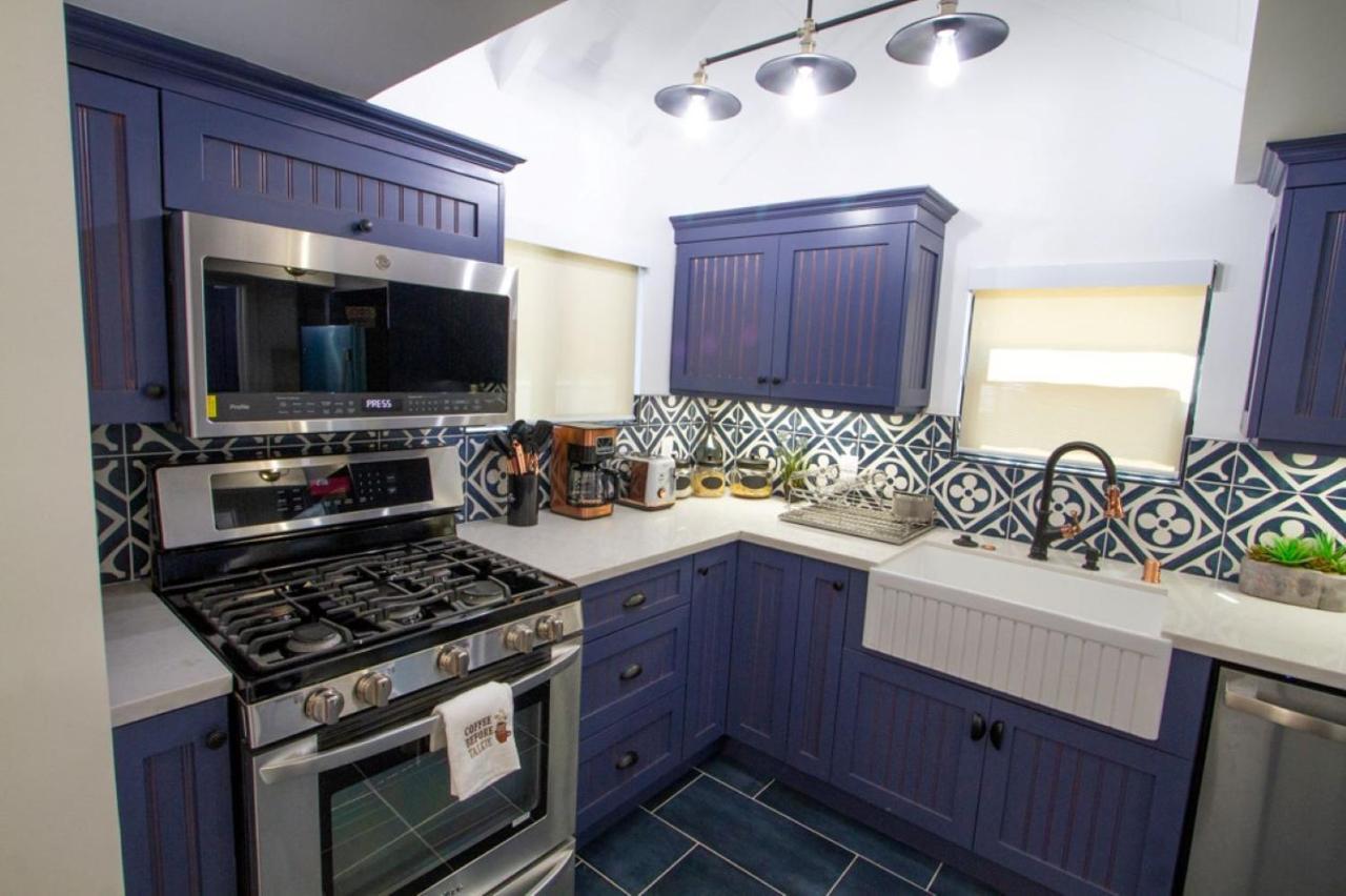 Dreamy Farmhouse In Studio City ロサンゼルス エクステリア 写真