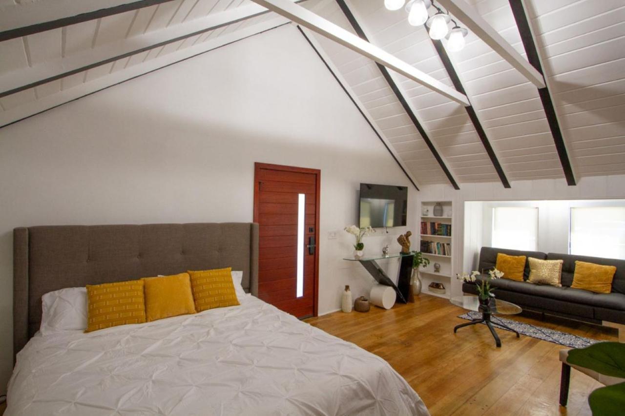 Dreamy Farmhouse In Studio City ロサンゼルス エクステリア 写真